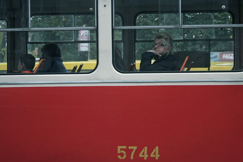 Y deithwraig nad oes argyhoeddi arni, Kiev